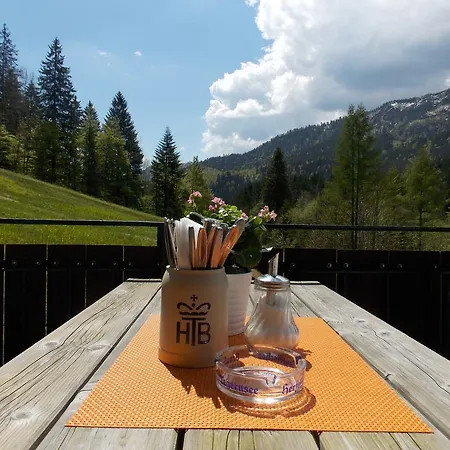 Гостевой дом Sutten Роттах-Эгерн