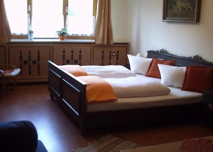 بيرغهوتيل سوتين * Rotta